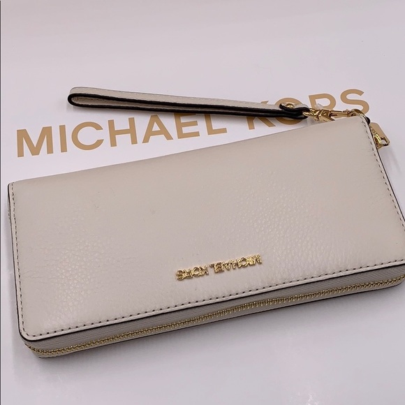MICHAEL KORS Jet Set Travel Continental Zip Wristlet Wallet Light Cream … - Picture 7 of 15